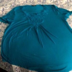Turquoise casual lace front shirt sleeve top gently worn 2x comfy fit
